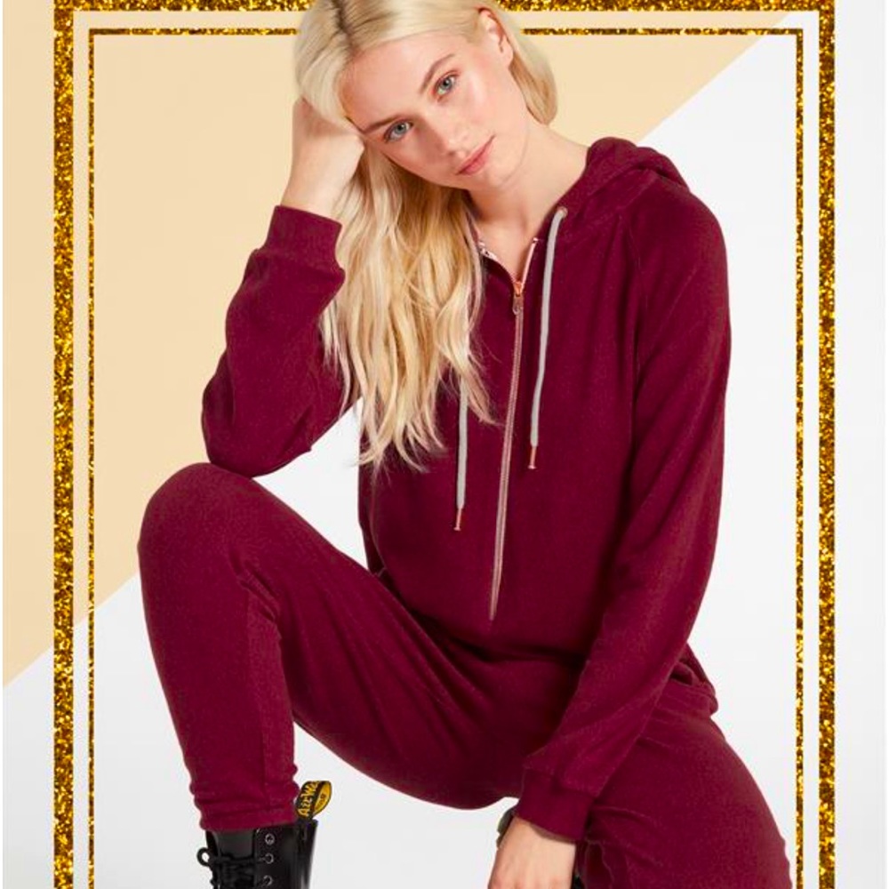 Volcom Lived In Lounge Maroon Onesie Size Small